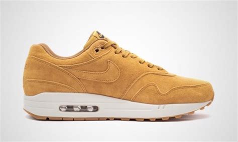 Bruine Nike Air Max 1 schoenen